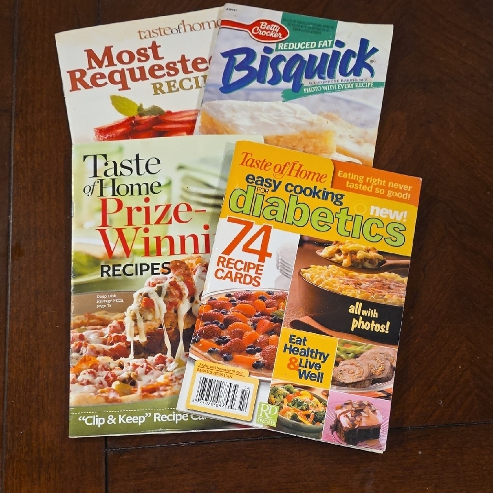 (J40) Taste of Home Cookbook Set (4 Total)